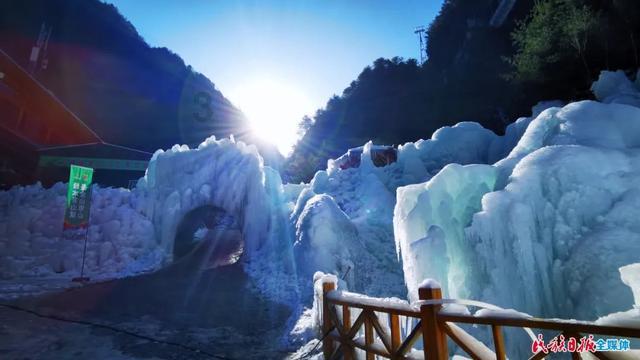 铝业股早盘普涨 中国铝业涨超4%中国宏桥涨超3%